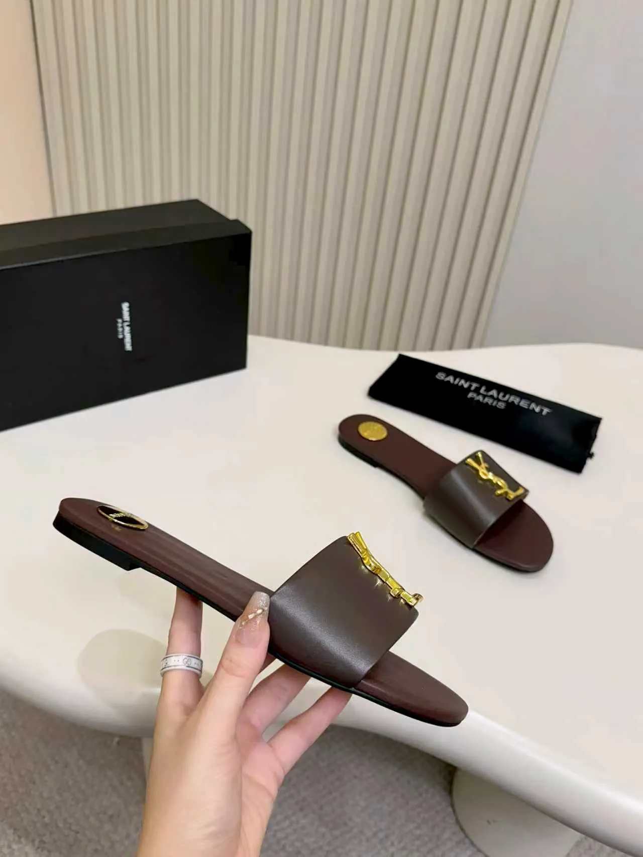 👟👟Ex-factory price 340👟👟 Genuine leather sole +40 YSL new model, upper cowhide leather lining sheepskin, size 35-44, rubber sole, genuine leather sole +40